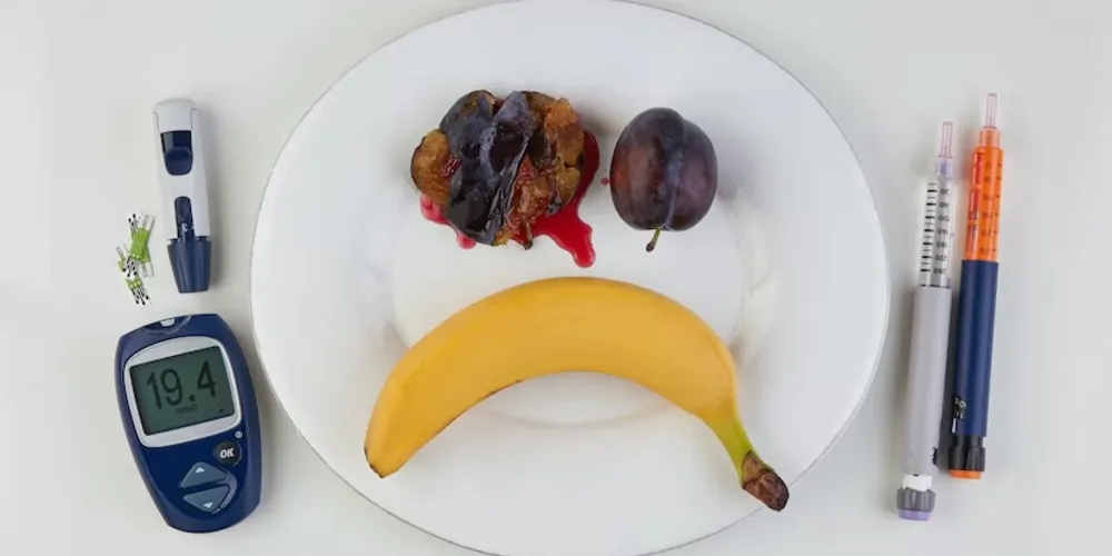 A alteração no colesterol pode ser consequência de uma alimentação rica em gordura saturada, sedentarismo, excesso de peso e de bebidas alcoólicas e tabagismo