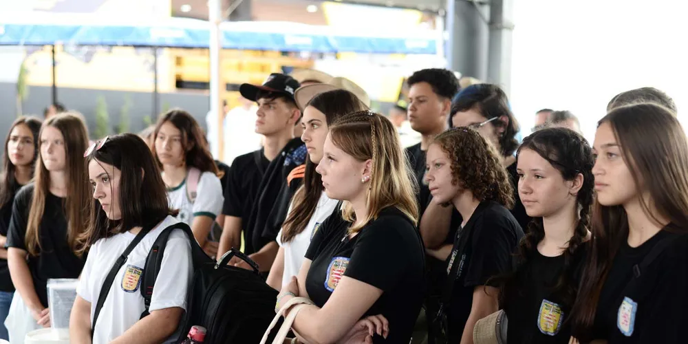 Estudantes estiveram presentes no Show Rural Coopavel.