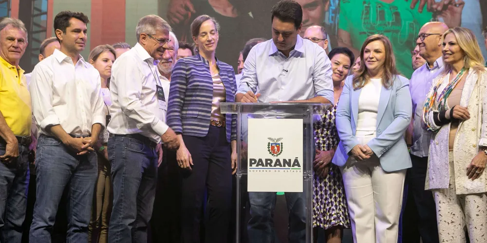 O contrato foi assinado pelo governador Ratinho Jr. nesta sexta-feira (14)