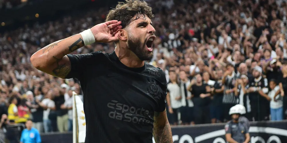 O atacante Yuri Alberto cumpriu a 'lei do ex' contra o Alvinegro Praiano