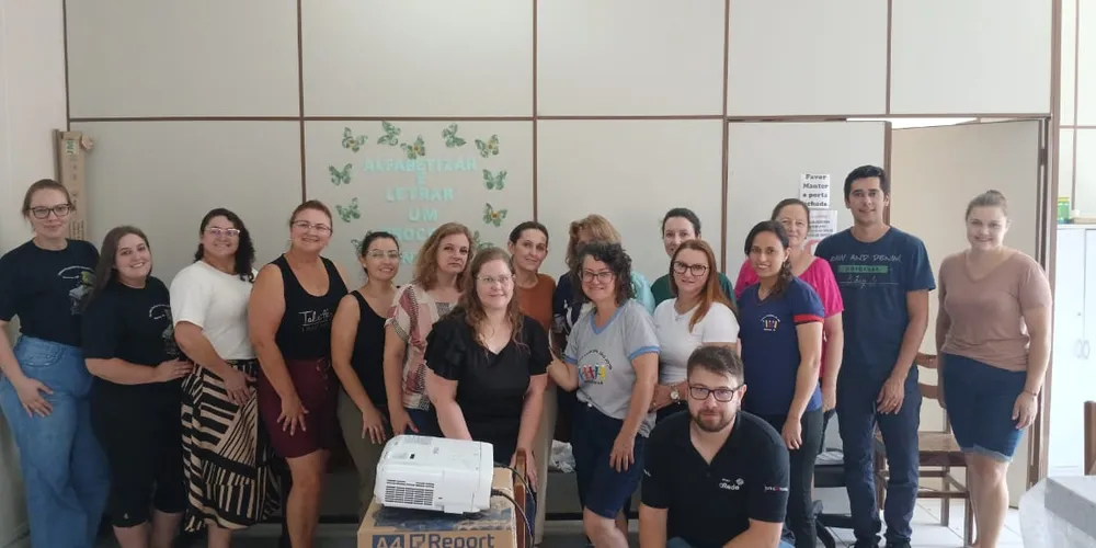 Coordenadores e professores estiveram presentes na capacitação