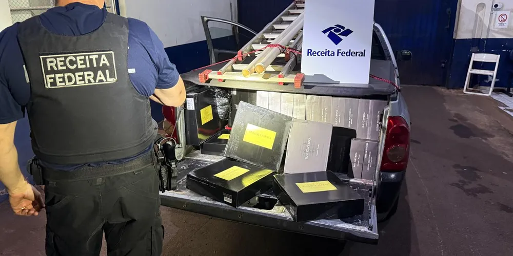 A delegacia da Receita Federal apreendeu 883 unidades de cigarros eletrônicos