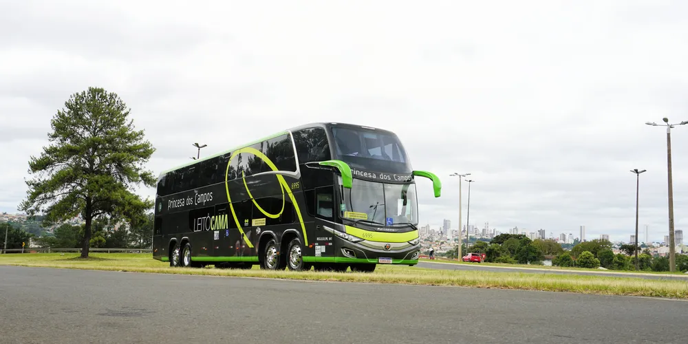 A vaga é para motorista de ônibus (fretamento)