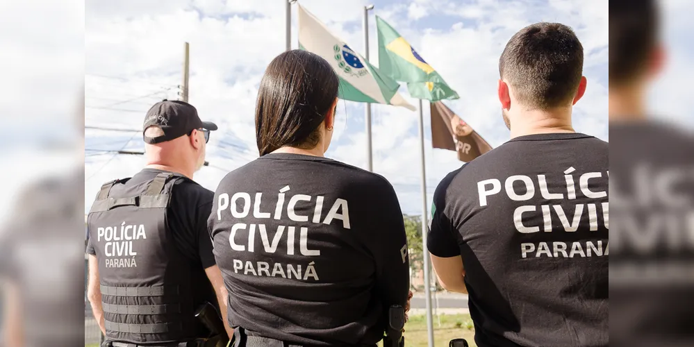 O crime envolveu a subtração de uma porta, avaliada em aproximadamente R$ 2 mil, de um imóvel em construção