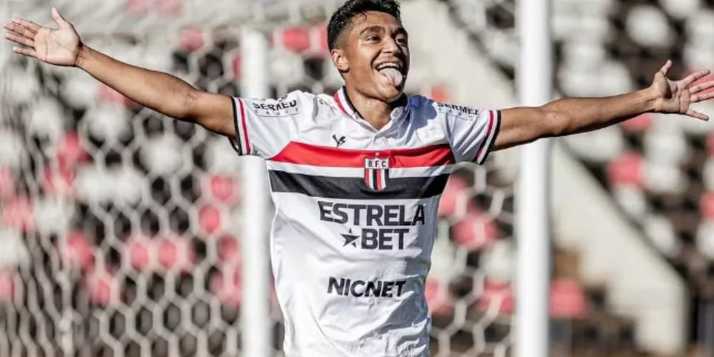 O jogador da base do Bragantino sofreu traumatismo craniano em acidente de automóvel