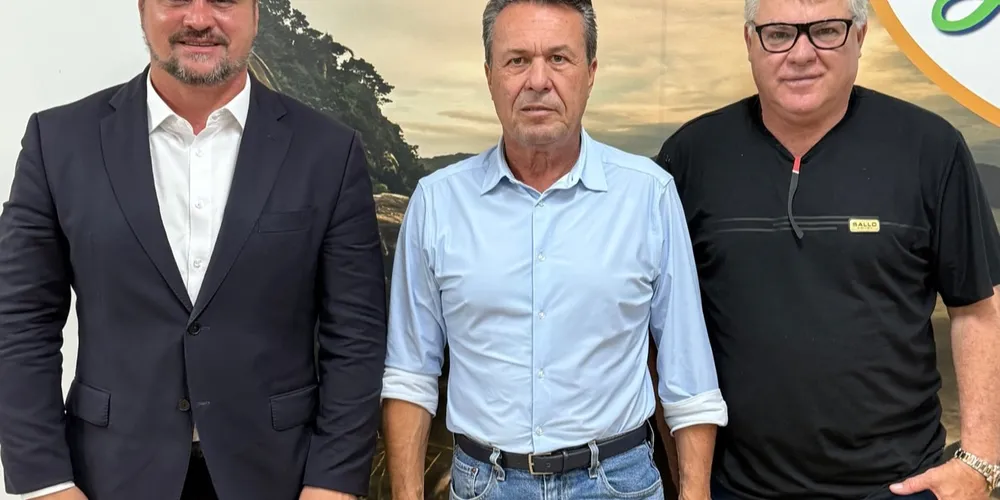 Alisson Wandscheer, Márcio Nunes e Altamir Sanson estiveram reunidos.