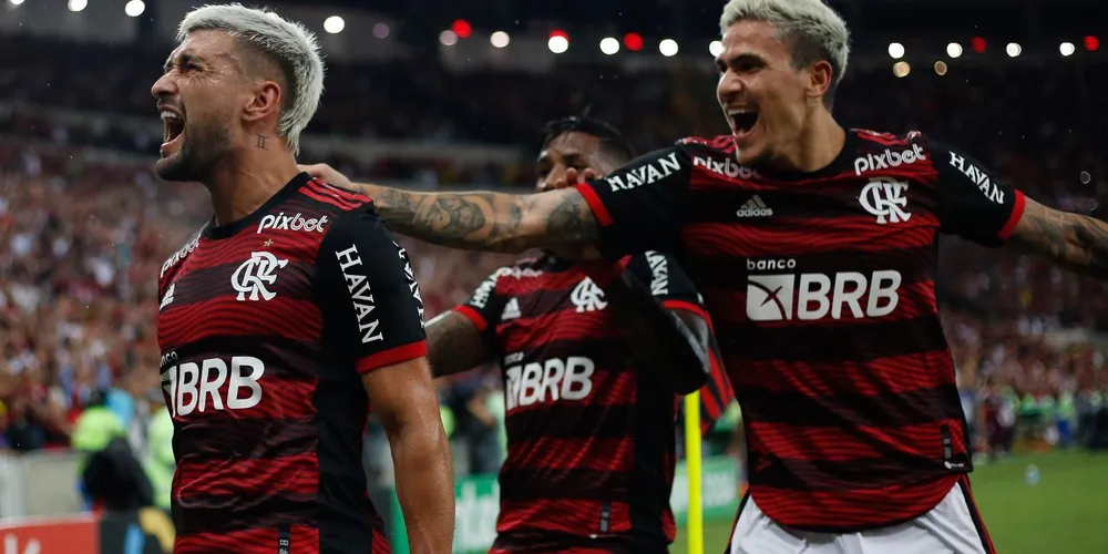 Líder e já classificado para as semifinais, o Flamengo pode conquistar o título simbólico da Taça Guanabara