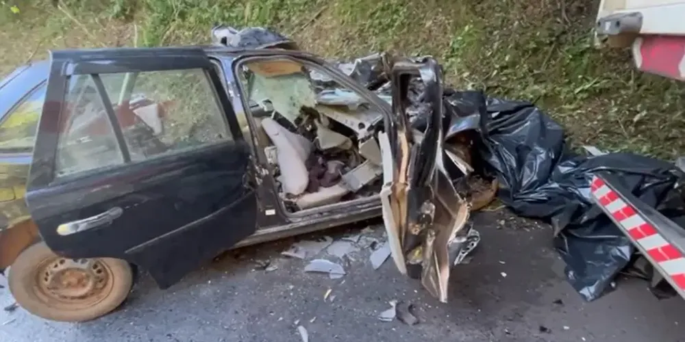 Acidente ocorreu na madrugada deste domingo (30), na BR-373