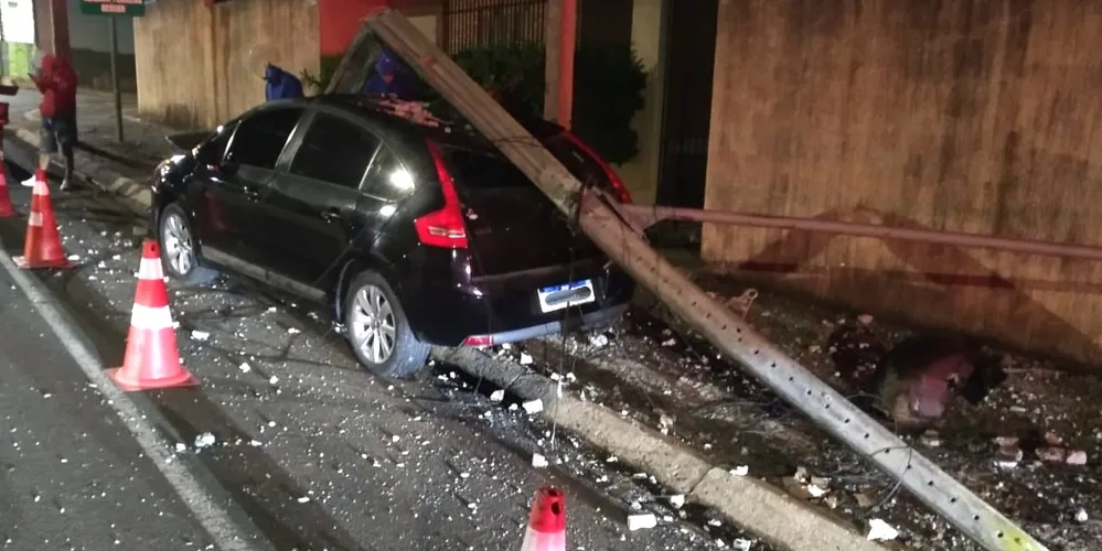 Acidente aconteceu na Avenida Ernesto Vilela