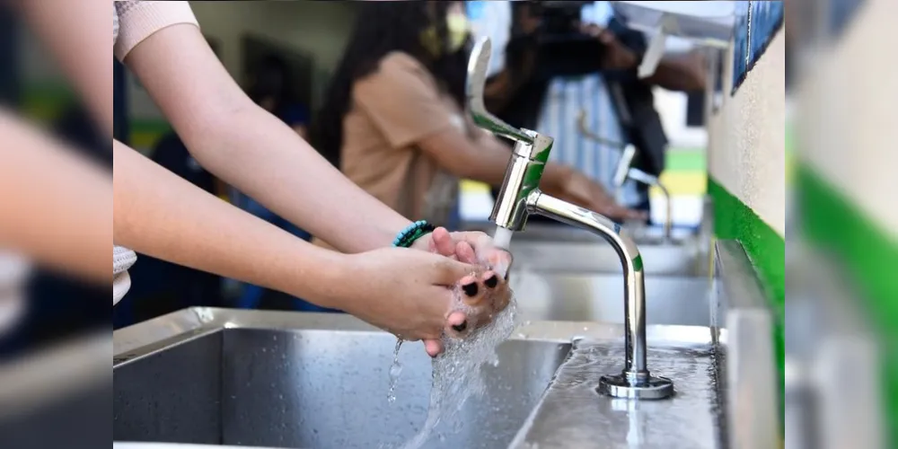 Escolas seguem sem abastecimento