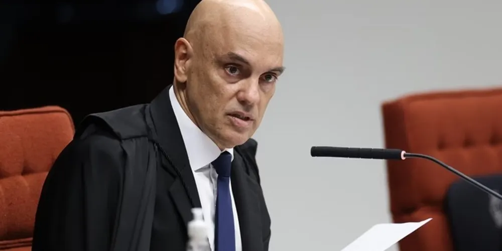 Alexandre de Moraes vota a favor de tornar Bolsonaro Réu