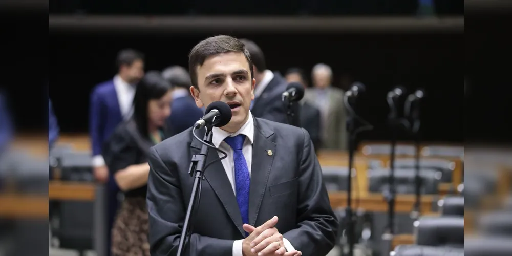 Deputado Aliel ganha liminar que pedia multa à Sanepar