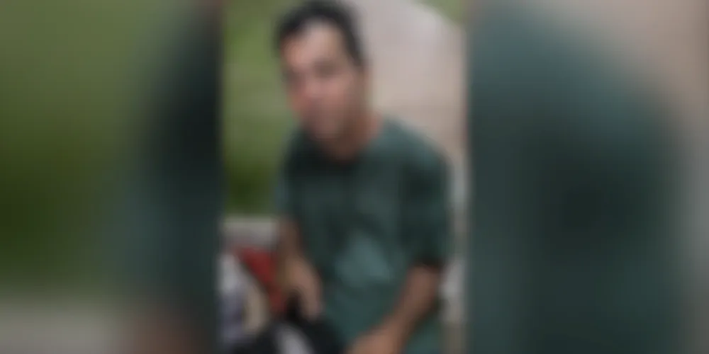 A mulher gravou a reação do andarilho após ela negar dar esmolas