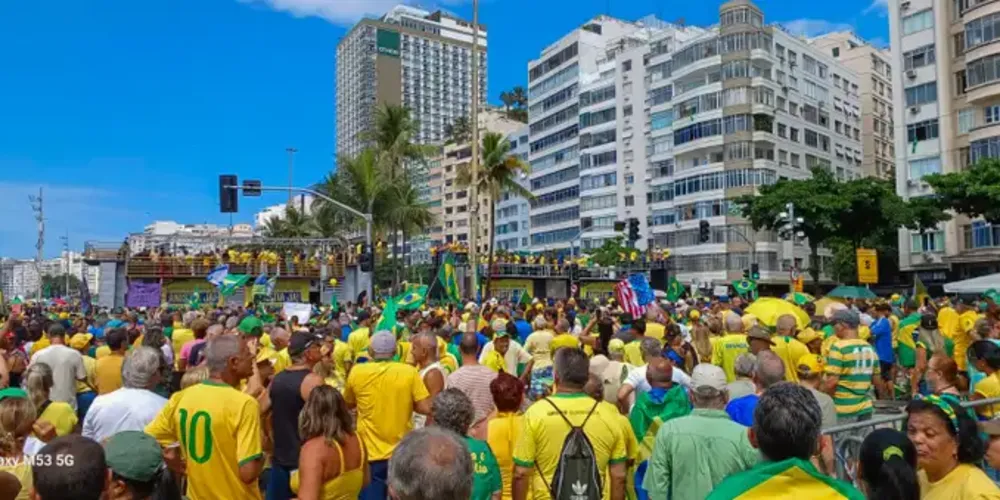 Bolsonaristas se reúnem no Rio de Janeiro e defendem anistia para o ex-presidente e condenados do 8/1