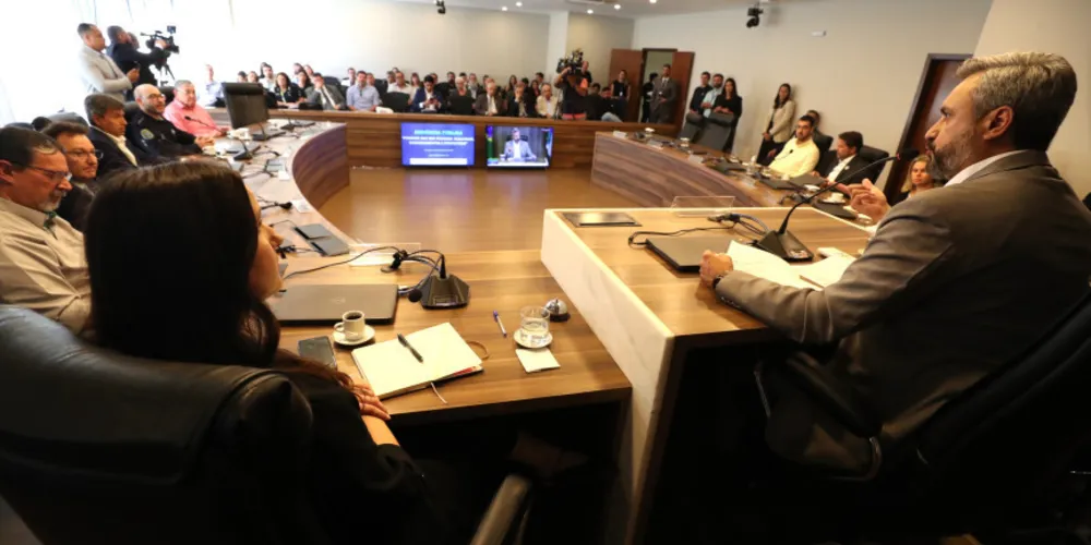 Encontro ocorreu na manhã desta segunda-feira (24), no Auditório Legislativo