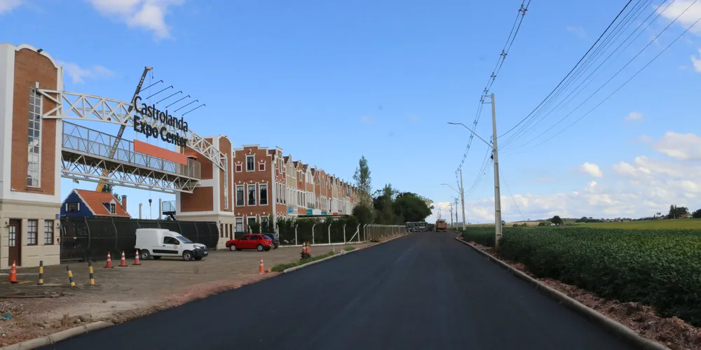 O acesso para quem for de carro vai ser pela entrada principal do Parque de Exposições na PR-340