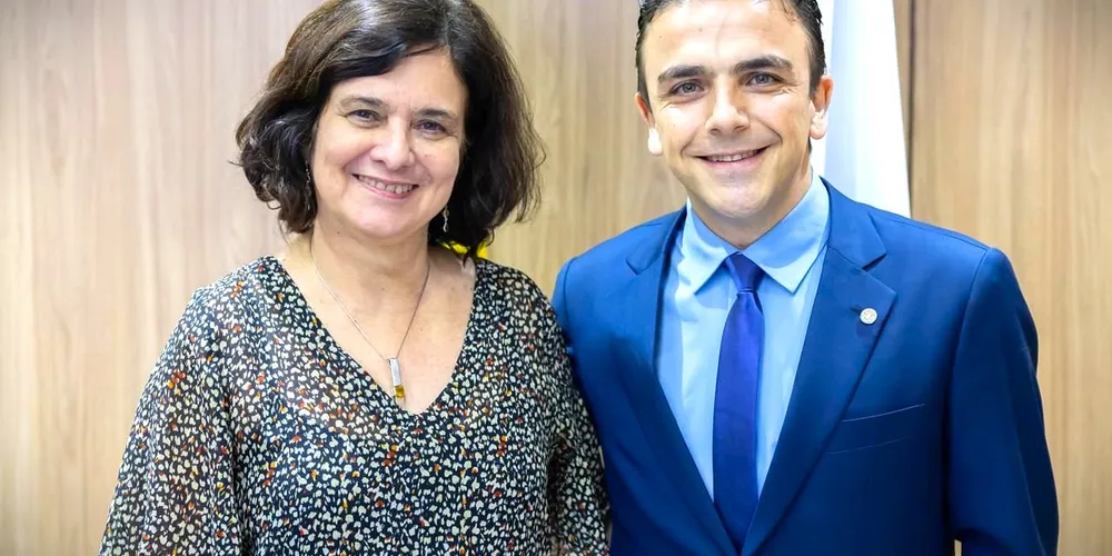 Nísia Trindade, ex-ministra, e Aliel Machado, deputado federal