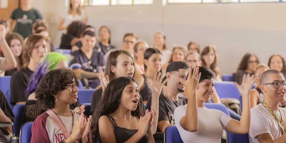 A semana iniciou com as cerimônias de Acolhida Institucional