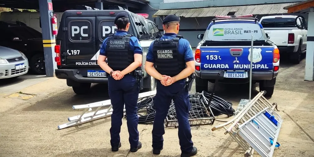 Objetos foram apreendidos pelas autoridades policiais