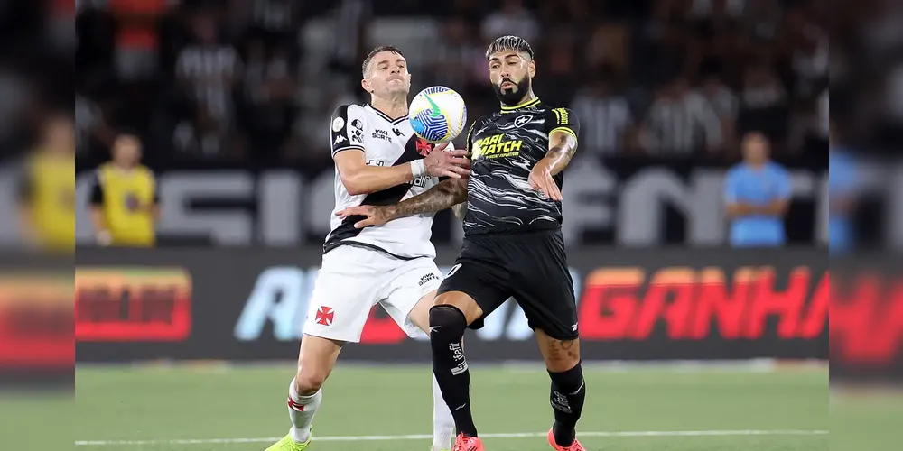 Vasco e Botafogo disputam vaga na semifinal do Carioca às 18h30