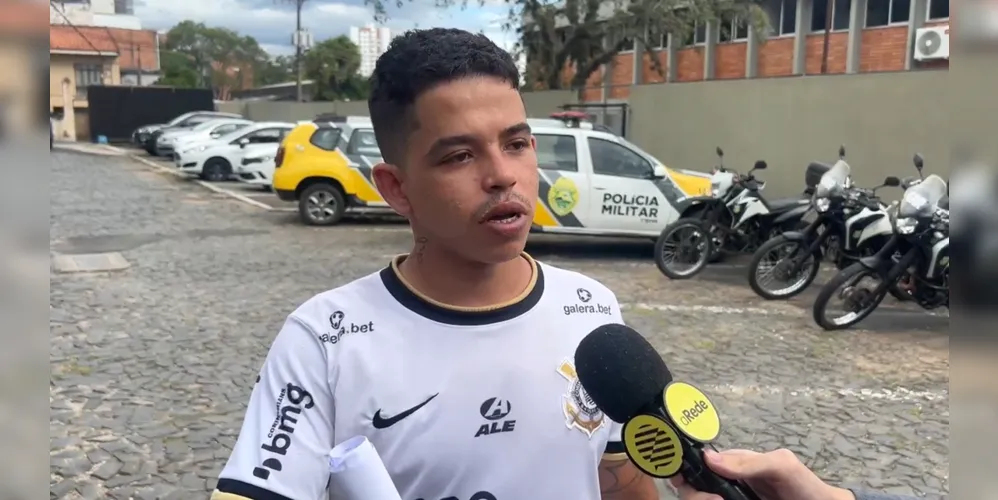 Motoboy afirma ter levado chute durante a abordagem