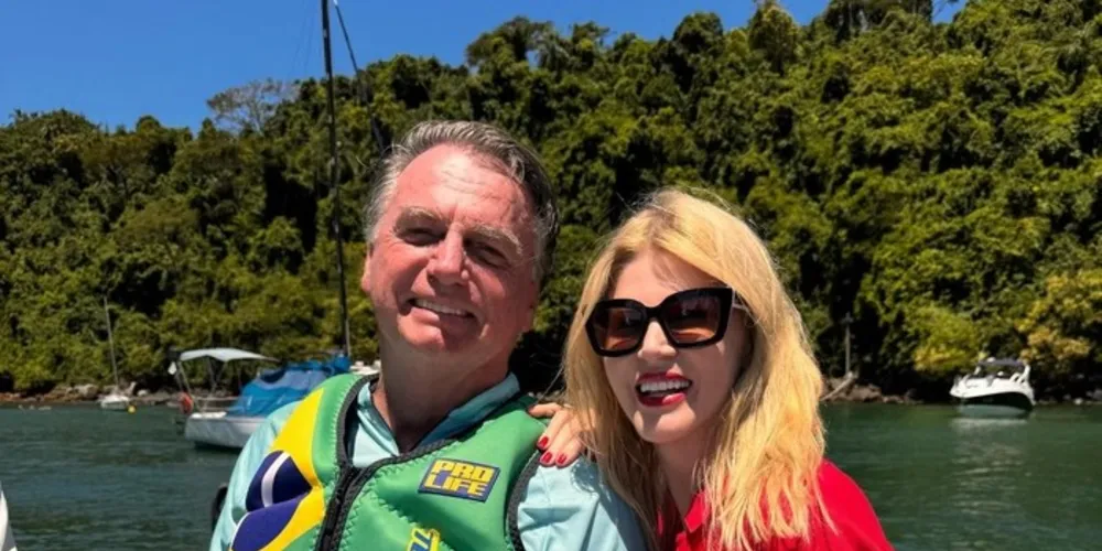 Bolsonaro curtindo as férias com Val Marchiori