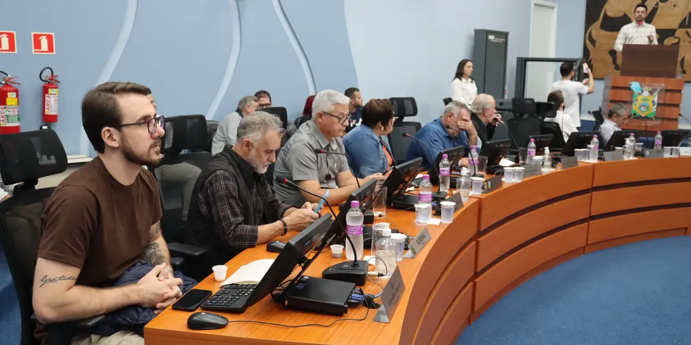 Parlamentares aprovaram a proposta, na tarde desta quarta-feira (16)