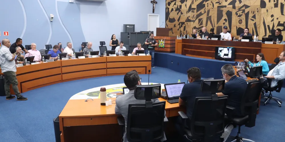 Câmara Municipal de Ponta Grossa votou o projeto que autoriza a doação dos lotes em duas discussões, nesta segunda-feira (7)