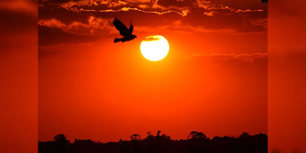 Sol eleva as temperaturas ao longo do dia