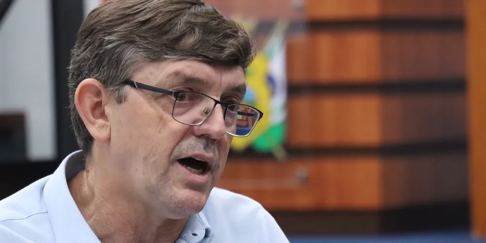 Cláudio Grokoviski respondeu aos questionamentos dos vereadores que integram a CEI da PGA