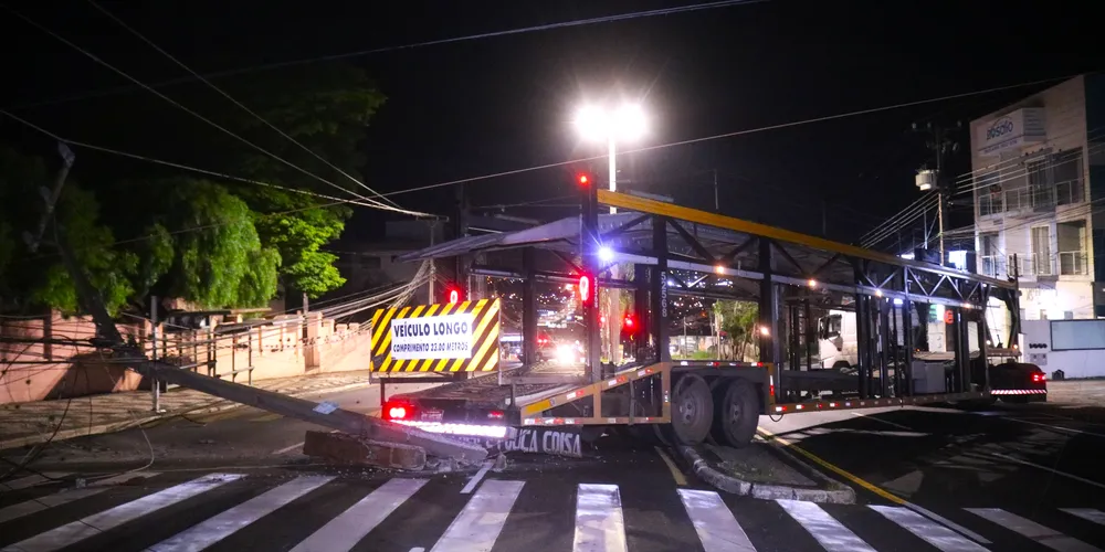 Duas vias da 'Visconde de Taunay' ficaram bloqueada