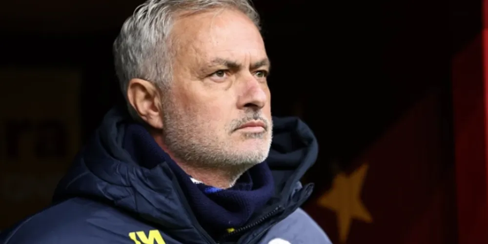 José Murinho é treinador do Fenerbahçe desde a temporada 2024