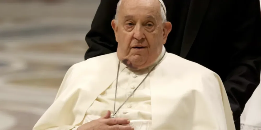 Papa Francisco está internado desde 14 de fevereiro