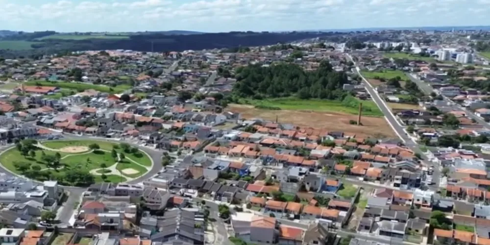 Moradores do bairro Contorno entraram em contato com o Portal aRede para relatar a falta de água, sem aviso prévio, neste sábado