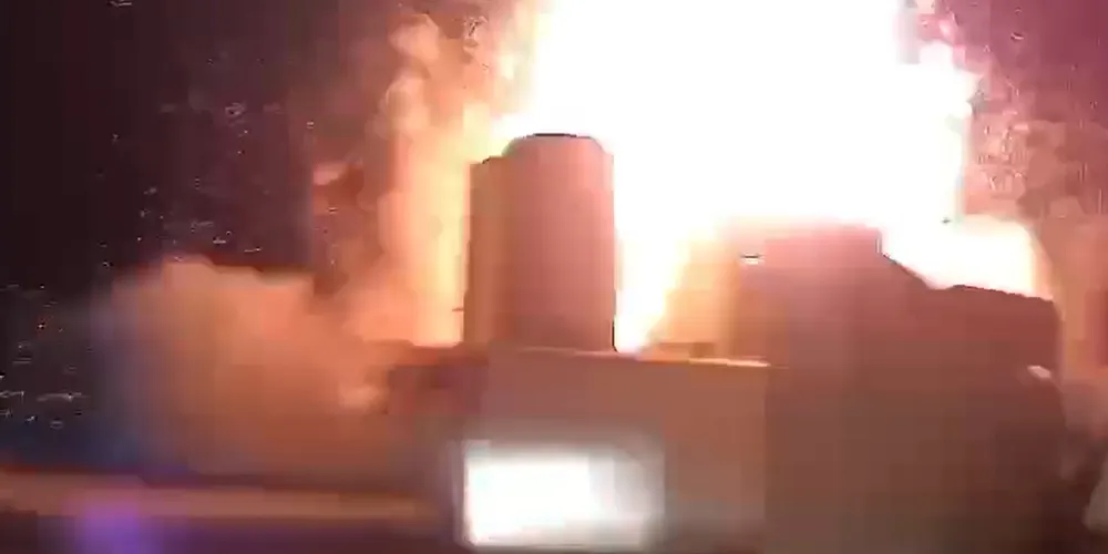 Explosão aconteceu em uma fábrica de gás na noite dessa terça-feira