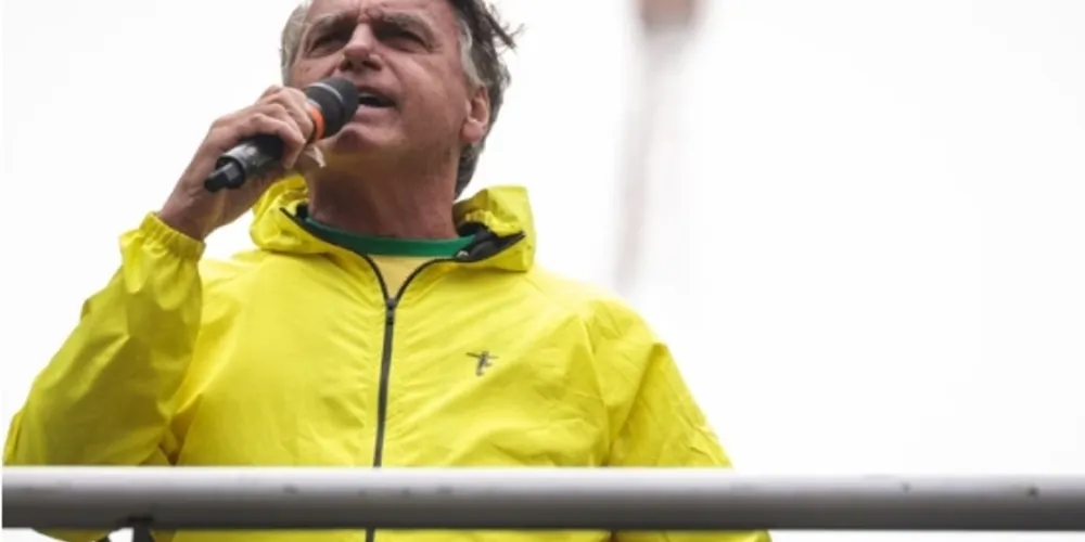 Bolsonaro sentiu fortes dores abdominais