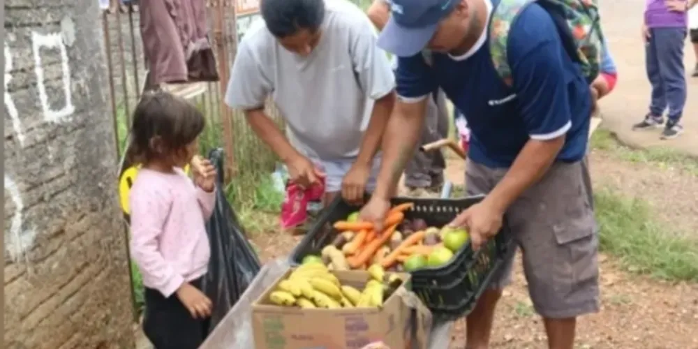 População pode trocar recicláveis por frutas e verduras no Feira Verde