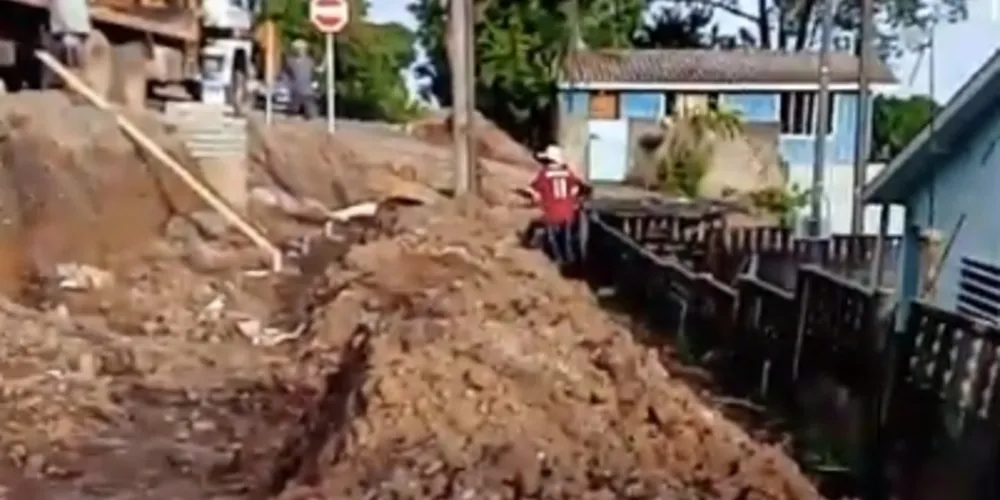 Obra está paralisada desde o final de janeiro