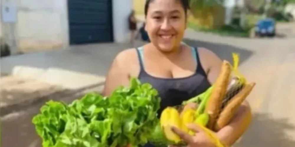 Três equipes vão percorrer os bairros para trocar recicláveis por frutas, verduras e legumes