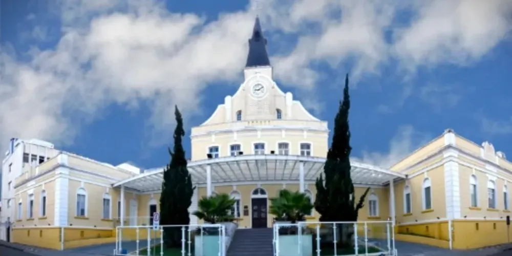 Homem foi encaminhado ao Hospital Santa Casa após o seu estado clínico se agravar