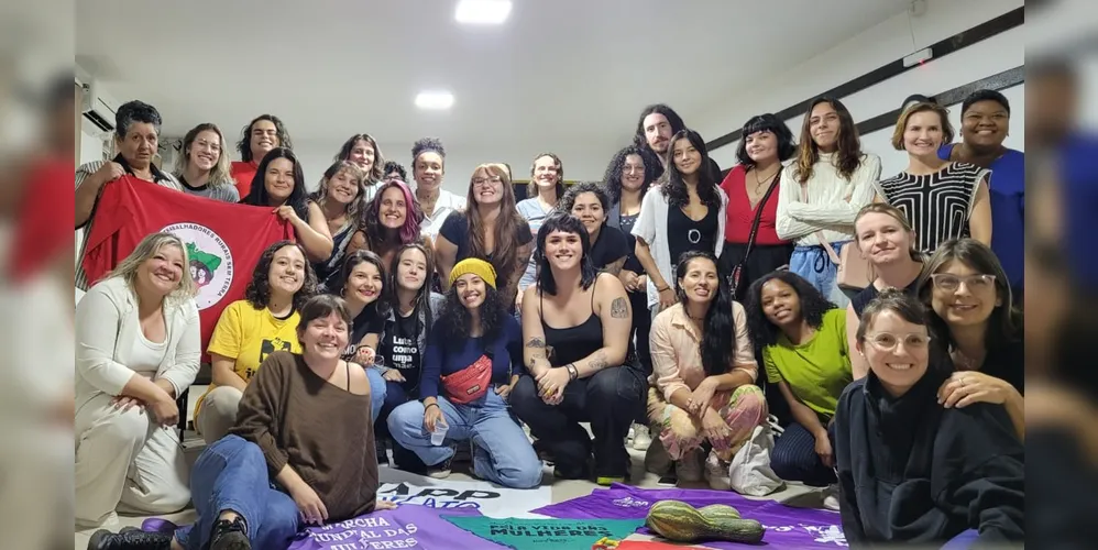 Coletivo Feminismos em Luta é responsável pela organização dos eventos