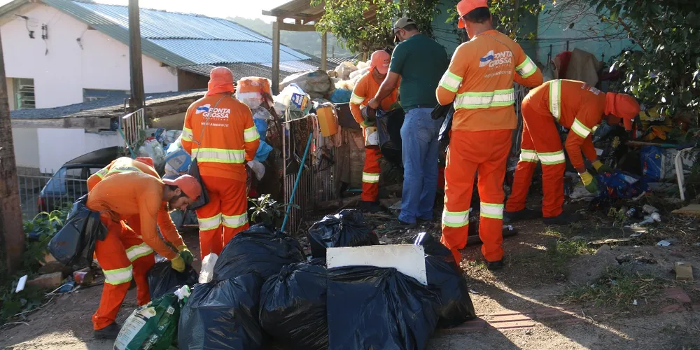 Equipes de limpeza e conservação já visitaram o Jardim Verona