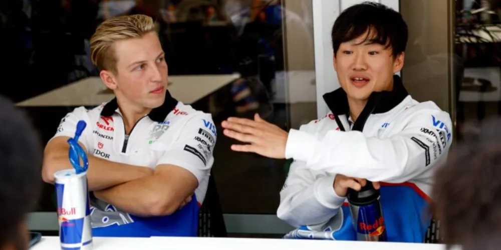 Liam Lawson e Yuki Tsunoda, na época, pilotos da Racing Bulls