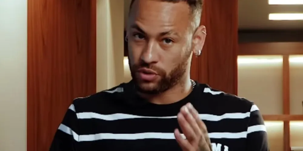 Neymar enfrenta polêmicas após estar em festa em uma chácara em Aracoiaba da Serra