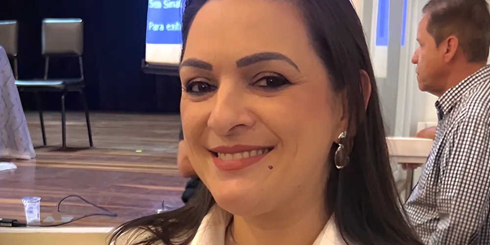 Prefeita de Carambeí, Elisangela Pedroso