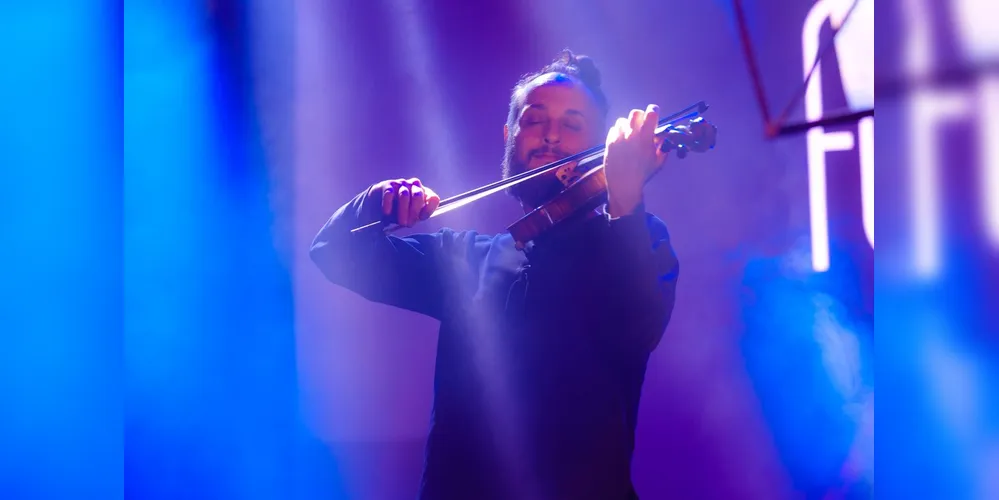A premiação total do festival será de R$ 19 mil, contemplando as categorias de melhor música (1º, 2º e 3º lugares), melhor intérprete, melhor letra e júri popular