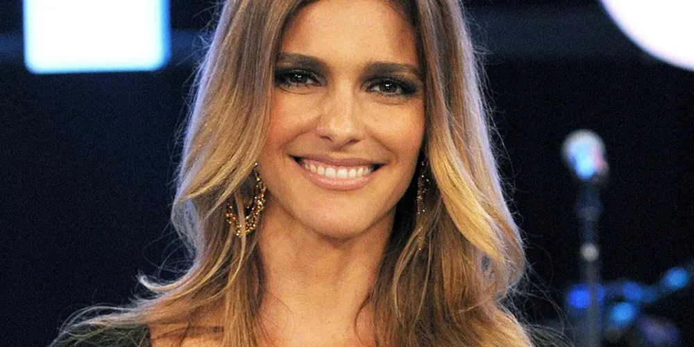 A atriz e apresentadora conta que as traições surgiram de um trauma que teve com o primeiro amor