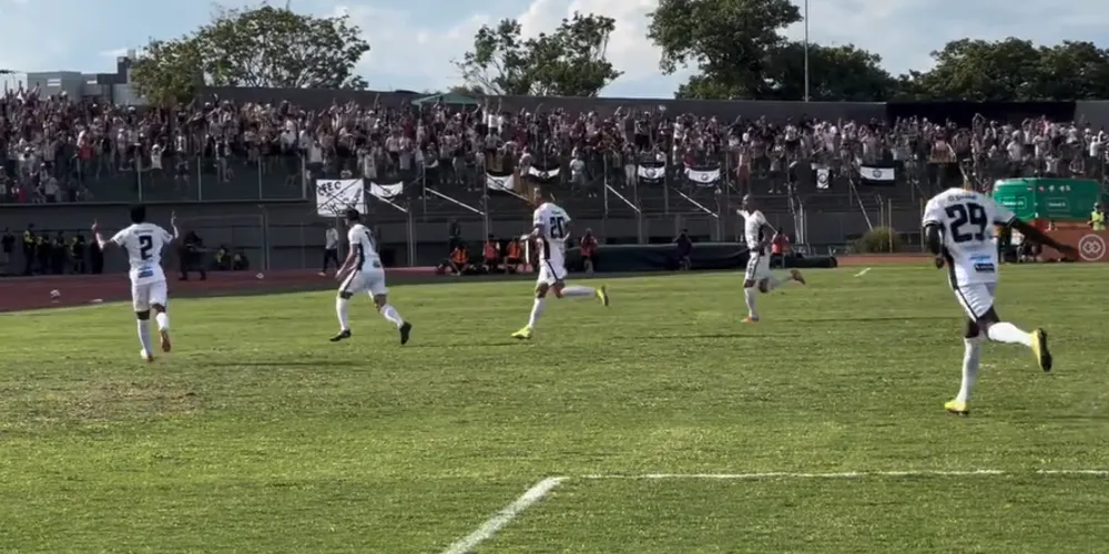 Jogo começou às 16h, em Maringá