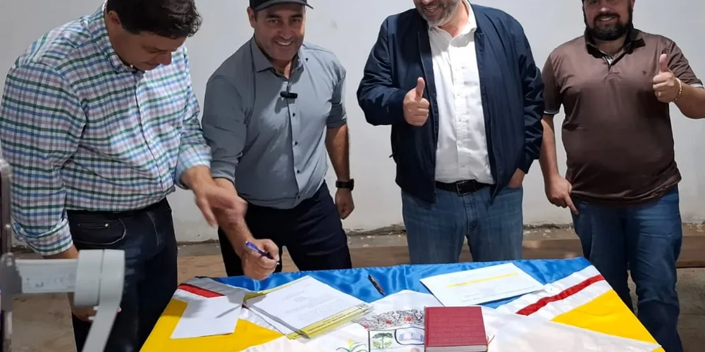 A cerimônia foi realizada na quinta-feira (10), com presença do prefeito Marcelo Leite (PSD), o vice Igor Pontarolo (PSD), o deputado estadual Artagão Junior (PSD) e o secretário de Estado Sandro Alex.