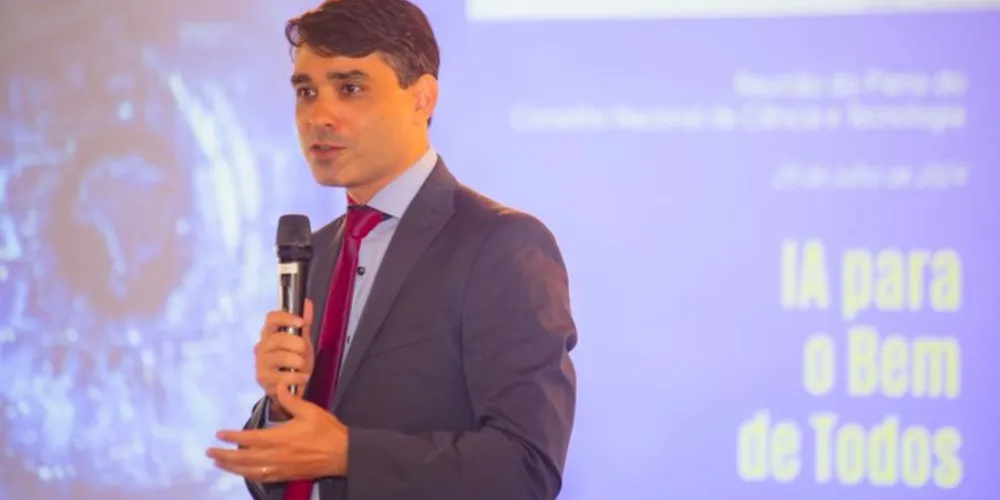 Hugo Valadares é coordenador do Grupo Interdisciplinar de Inteligência Computacional da UTFPR-PG